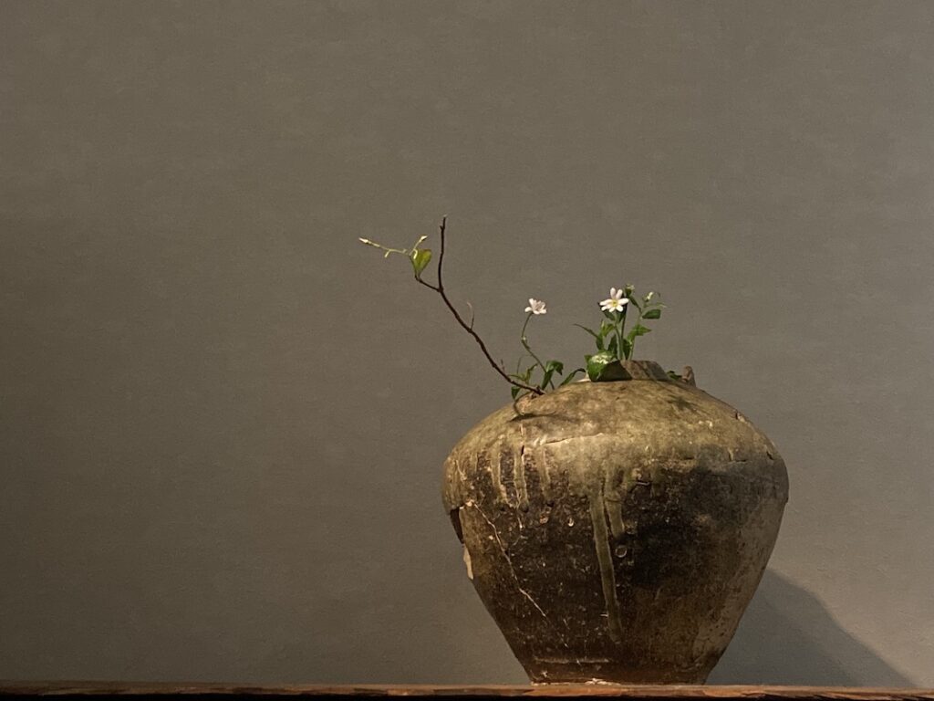 骨董品壺