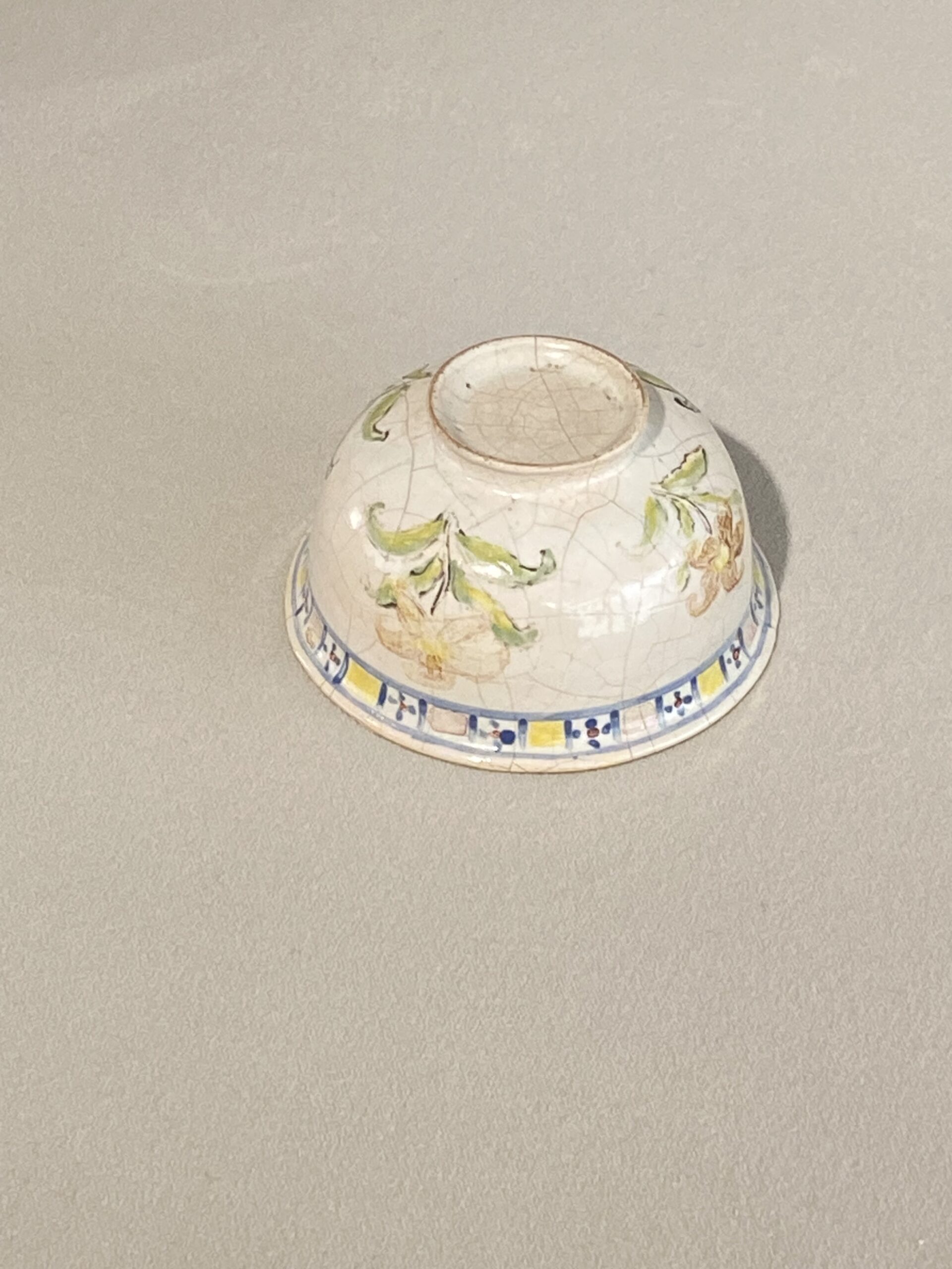 阿蘭陀色絵花文盃